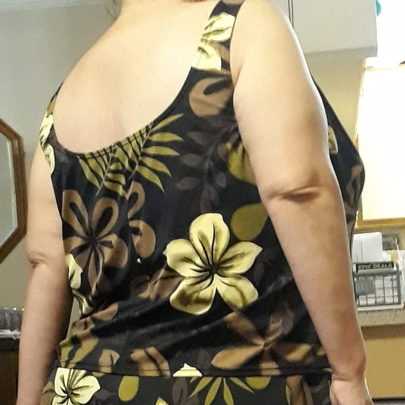 2 pc bathing suit - Picture 2 of 3